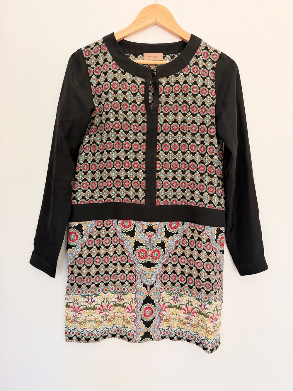 Kachel Anthropologie 100% Silk Dress Black Shift Medallion Art Kaleidoscope 0P